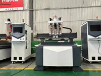 Machine de découpe CNC Xunke haute précision 1325 pour la fabrication de portes et d'armoires en bois, certifiée CE, qualité industrielle pour le marché européen
