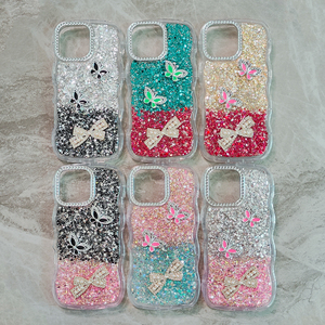 Nouvelle coque de téléphone tendance avec design papillon 3D en époxy transparent et diamants scintillants pour Samsung Galaxy A06, coque de téléphone à <span class=keywords><strong>cadre</strong></span> ondulé - Product Image 2
