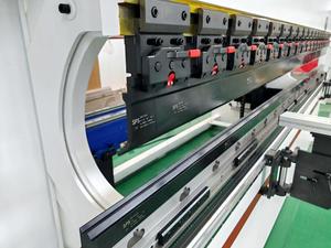 Presse <span class=keywords><strong>plieuse</strong></span> SPS 160 tonnes 3200mm 4000mm, <span class=keywords><strong>plieuse</strong></span> de tôle CNC - Product Image 3