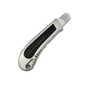 มีดตัด<span class=keywords><strong>แบบ</strong></span>หักได้ขนาด 18 มม. สำหรับงานหนัก พร้อมตัวล็อคด้านข้าง ตัวเครื่องทำจากอะลูมิเนียม ปลอกหนา และฟังก์ชันพับเก็บได้ สำหรับงานปูพื้น - Product Image 4