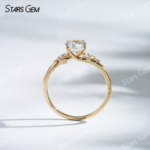 Starsgem 1.1ct 5,7*5,9mm Cojín Corte Lab Grown Diamond 18K Oro amarillo Clásico Anillo de compromiso unisex - Product Image 4