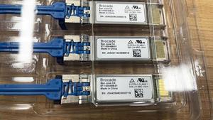 57-1000486-01 57-1000486-01 Transceptor Óptico de Comunicación Brocade XBR-000439 32G LWL 10km SFP+, Paquete de 8 Unidades 57-1000486-01 - Product Image 4
