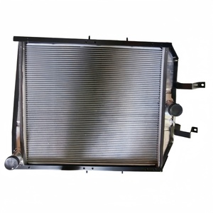 Radiador de Alta Calidad para Sistema de Refrigeración de Camiones, Tanque de Agua de Refrigeración del Motor 5115000201 para Mercedes Benz - Product Image 4