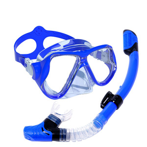 Ensemble de masque de plongée en silicone pour adulte avec tuba entièrement étanche et anti-buée, équipement de natation pour sports d'été - Product Image 1