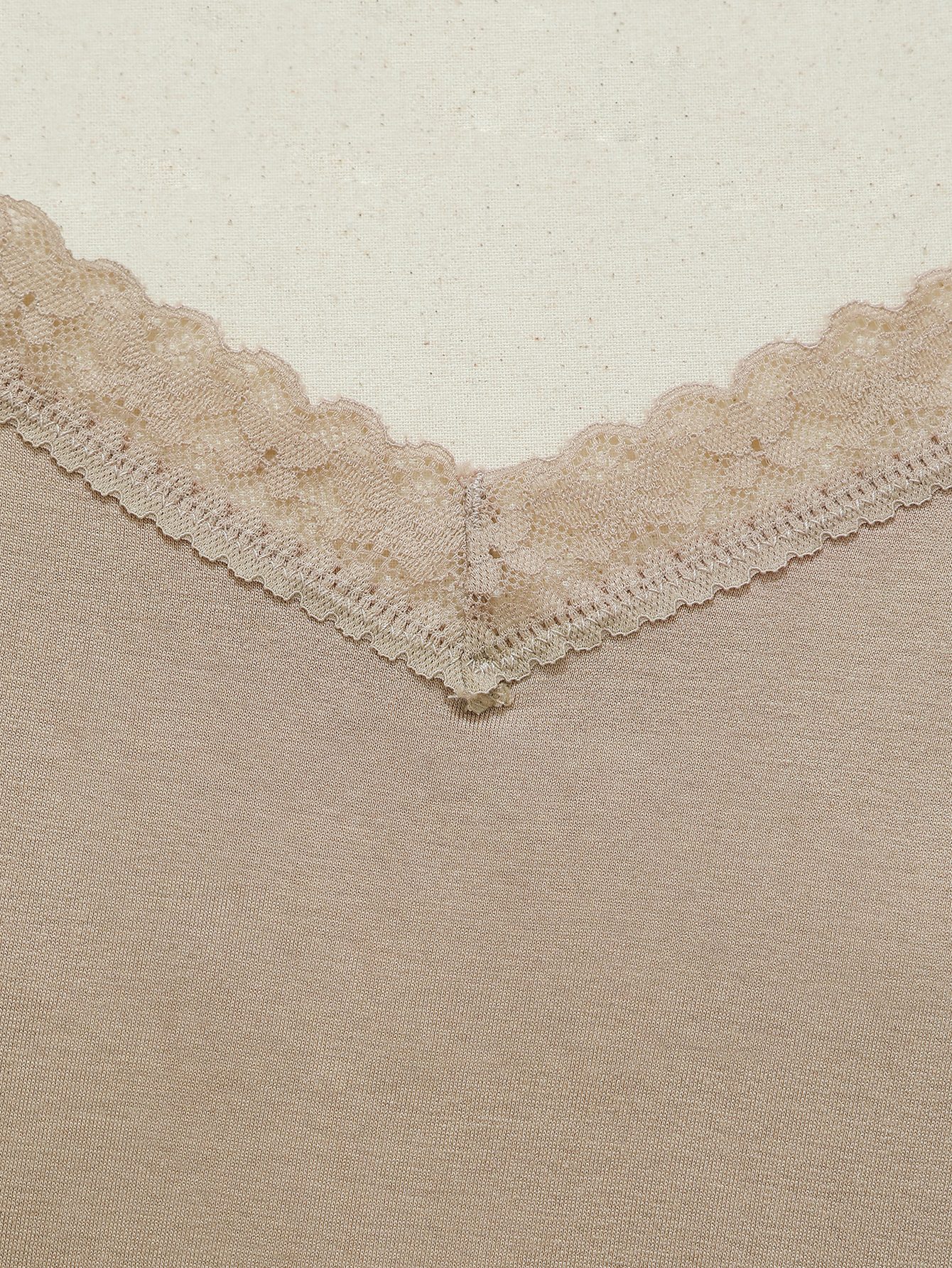 Backless Lace Shaping Skirt (W486): fabric stretch, recovery and seam construction reference