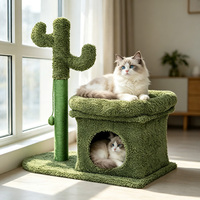 Arbre à chat moderne de luxe en forme de cactus avec poteau à gratter en bois et sisal, écologique et durable pour usage intérieur