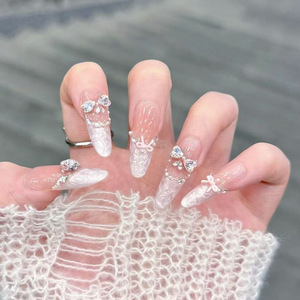 Uñas Postizas Hechas a Mano de Lujo <span class=keywords><strong>con</strong></span> Diseño de Mariposa y <span class=keywords><strong>Manicura</strong></span> <span class=keywords><strong>Francesa</strong></span> <span class=keywords><strong>con</strong></span> Circonitas y Diamantes Rosas Súper <span class=keywords><strong>Brillantes</strong></span> - Product Image 1