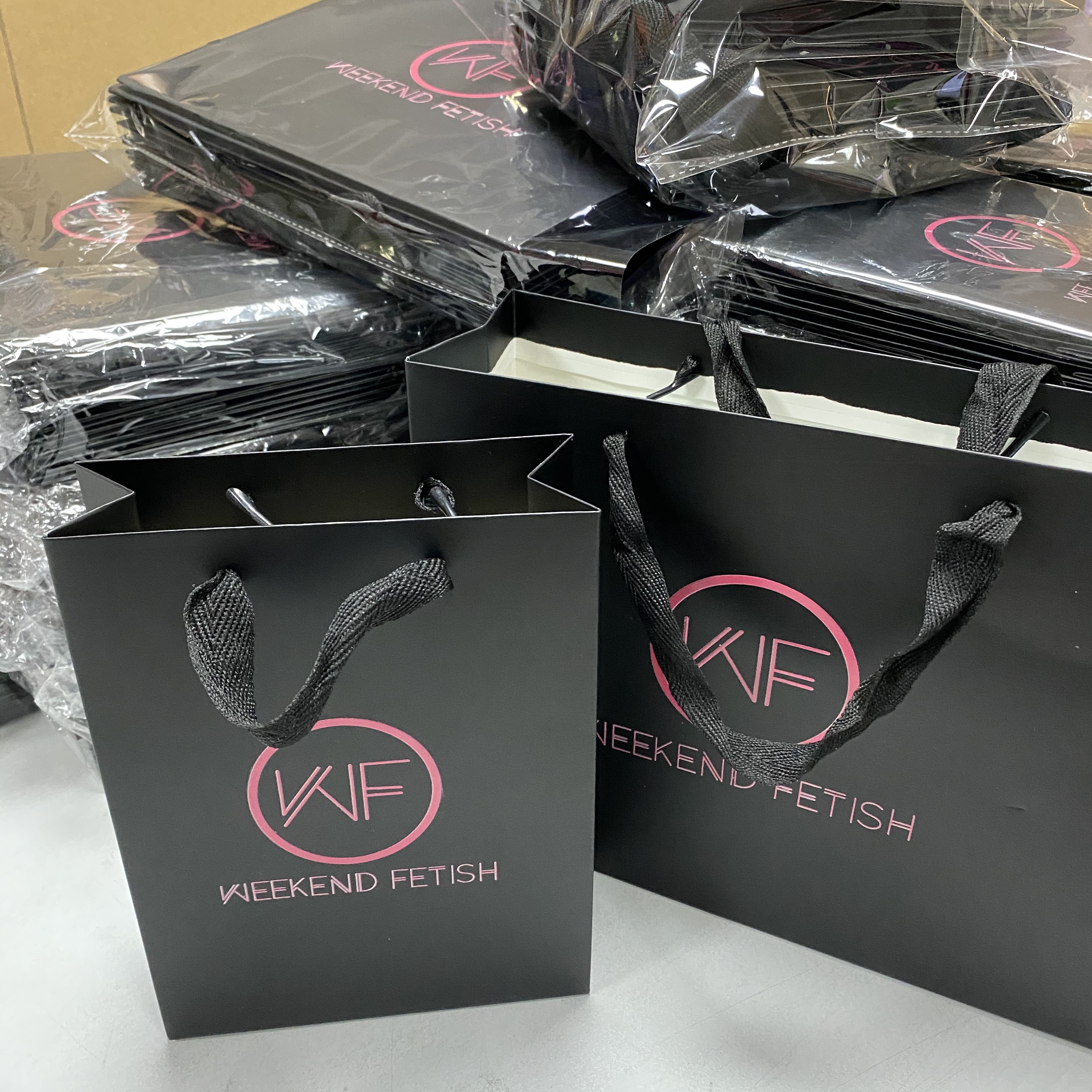 wholesale custom gift bags with logo