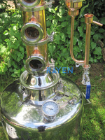Système de distillation compact en cuivre pour la fabrication de moonshine et de gin à usage domestique