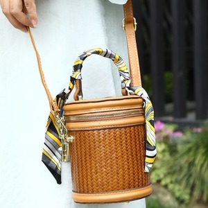 Bolso cuadrado tejido de bambú para mujer, bolso cruzado pequeño con cierre de cremallera, accesorio de moda de estilo chino - Product Image 4
