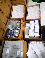 Pinza Eléctrica Motorizada EHPS-16-A FESTO de Dos Dedos, 24V, con Servomotor, Tipo Robótico Paralelo