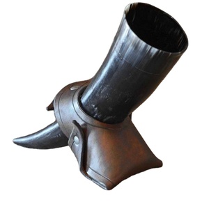 Corne Viking de haute qualité avec support en cuir, 1 pièce, aliments authentiques faits à la main, fuite de bière, couleur naturelle - Product Image 1