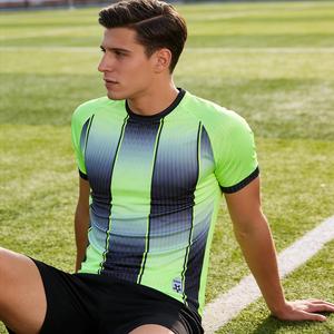 Kit Sportivo Estivo da Uomo 100% Poliestere ad Asciugatura Rapida, Traspirante, con Nome e Numero della <span class=keywords><strong>Squadra</strong></span>/Giocatore, Manica Corta, Collo Tondo - Product Image 5