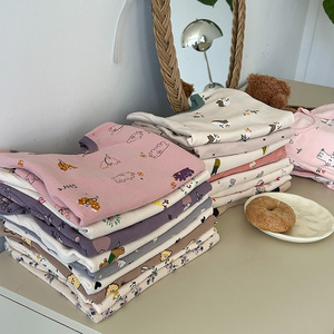 Ensemble pyjamas de printemps pour enfants Vêtements de maison Impression de dessins animés Garçons et filles Tops à manches longues Pantalon Costume Vêtements chauds pour enfants - Product Image 3