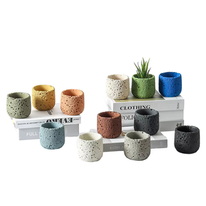 Portavelas Cilíndrico de Hormigón Artístico de Tamaño Mini para Velas Aromáticas - Product Image 1