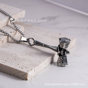 Colgante Martillo de Thor de Acero de Titanio, Collar Unisex con Patrón Retro SP1065 - Product Image 3