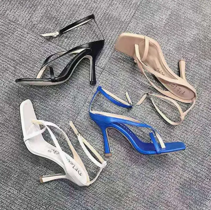 Large size new style square toe stiletto high heel flip flops one word buckle female sandals 004