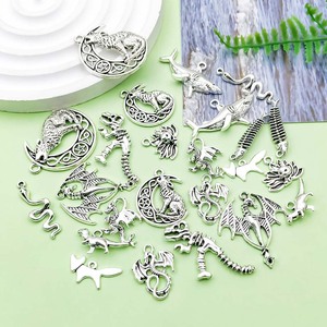 จี้รูปสัตว์โลหะผสม รูปทรงหลากหลาย สำหรับทำสร้อยคอ DIY อุปกรณ์ตกแต่งเครื่องประดับ โลหะผสมสังกะสีชุบ รูปงู ฉลาม ไดโนเสาร์ สุนัขจิ้งจอก - Product Image 4