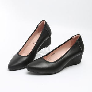 Scarpe da Lavoro in Vera Pelle per <span class=keywords><strong>Donna</strong></span>, Primaverili, Nere, con Suola Morbida, Tacco a Zeppa, Punta Affusolata, Chiusura Slip-on, 5-8cm, Professionali - Product Image 3