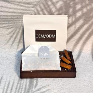 S&Soak Ensemble de sachets de sel de bain de luxe, sels de bain avec fleurs, soin de la peau - Product Image 6