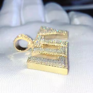 Personalizado 14kt oro amarillo Moissanite diamante Iced Out nombre personalizado colgante Hip Hop joyería fina regalo para cualquier persona - Product Image 3