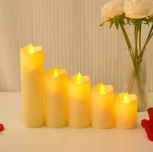 Bougie Pilier LED sans <span class=keywords><strong>Flamme</strong></span> à Télécommande, Étanche, en Plastique, Effet Scintillant, Idéale pour Décoration Extérieure et Mariages – Qualité Supérieure à Prix Abordable - Product Image 4