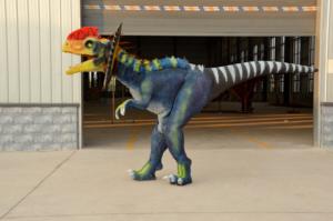 Costume de dinosaure réaliste en peau de Dilophosaurus de 4,5 mètres, portable, pour utilisation en intérieur/extérieur, idéal pour les centres commerciaux, les parcs d'attractions et les spectacles. - Product Image 5