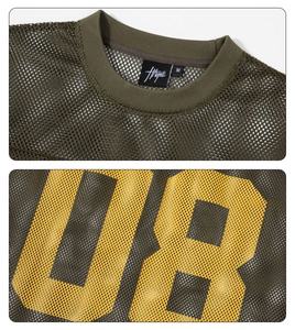 เสื้อยืดผู้ชายพิมพ์ลายกีฬาแขนสั้นสำหรับยิมเสื้อฟุตบอลทรงตาข่ายทรงบ็อกซี่ฟิตเนสดีไซน์แบบกำหนดเอง - Product Image 5