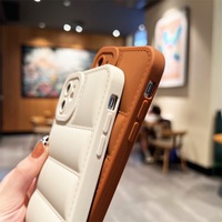 Étui de téléphone portable de luxe en cuir doux personnalisable de qualité supérieure, résistant aux chocs, design gonflé, protection de l'appareil photo, 14 Pro Max
