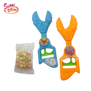 Kualitas tinggi mainan pendidikan lucu capit kepiting tangan plastik permen mainan dengan keras permen untuk anak-anak - Product Image 2
