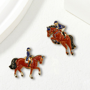 Pin Enamel Klub Berkuda, Bros Logam Berkuda Dressage, Lencana Kompetisi Lintasan Rintangan - Product Image 2