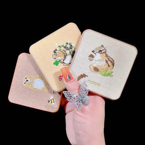 Paleta de sombras de ojos Jungle Dry portátil bordado Cool Earth Grey Super Popular Ins mismo estilo Internet - Product Image 4