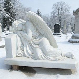 Estatua de Ángel Triste Recostado de Tamaño Real para Cementerio, Lápida de Piedra Natural para Exteriores - Product Image 1