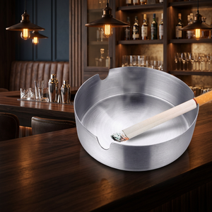 Cendrier de table rond en acier inoxydable, design minimaliste pour usage domestique - Product Image 3