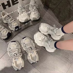 Chaussures de sport pour femmes Greatslides, baskets de créateur sportives pour femmes, tenue de fabricant pour femmes - Product Image 4