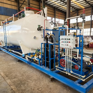 Station de remplissage <span class=keywords><strong>GPL</strong></span> montée sur châssis de 10 m³ (10 000 litres) avec réservoirs de stockage pour gaz de cuisson, cuve sous pression, longue durée de vie, YUNER - Product Image 1