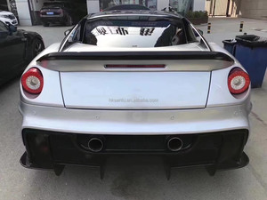 ชุดแต่งตัวถังรถยนต์ Ferrari 599 GTB/GTO รุ่นใหม่ สไตล์ Vorsteiner ประกอบด้วยกันชนหน้า สเกิร์ตข้าง และสปอยเลอร์หลัง - Product Image 6
