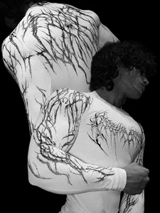 Maglia a Compressione da Uomo a Maniche Lunghe con Collo Tondo, Ideale per Corsa e Sport, Tessuto Altamente Elastico con Motivo Geometrico - Product Image 1