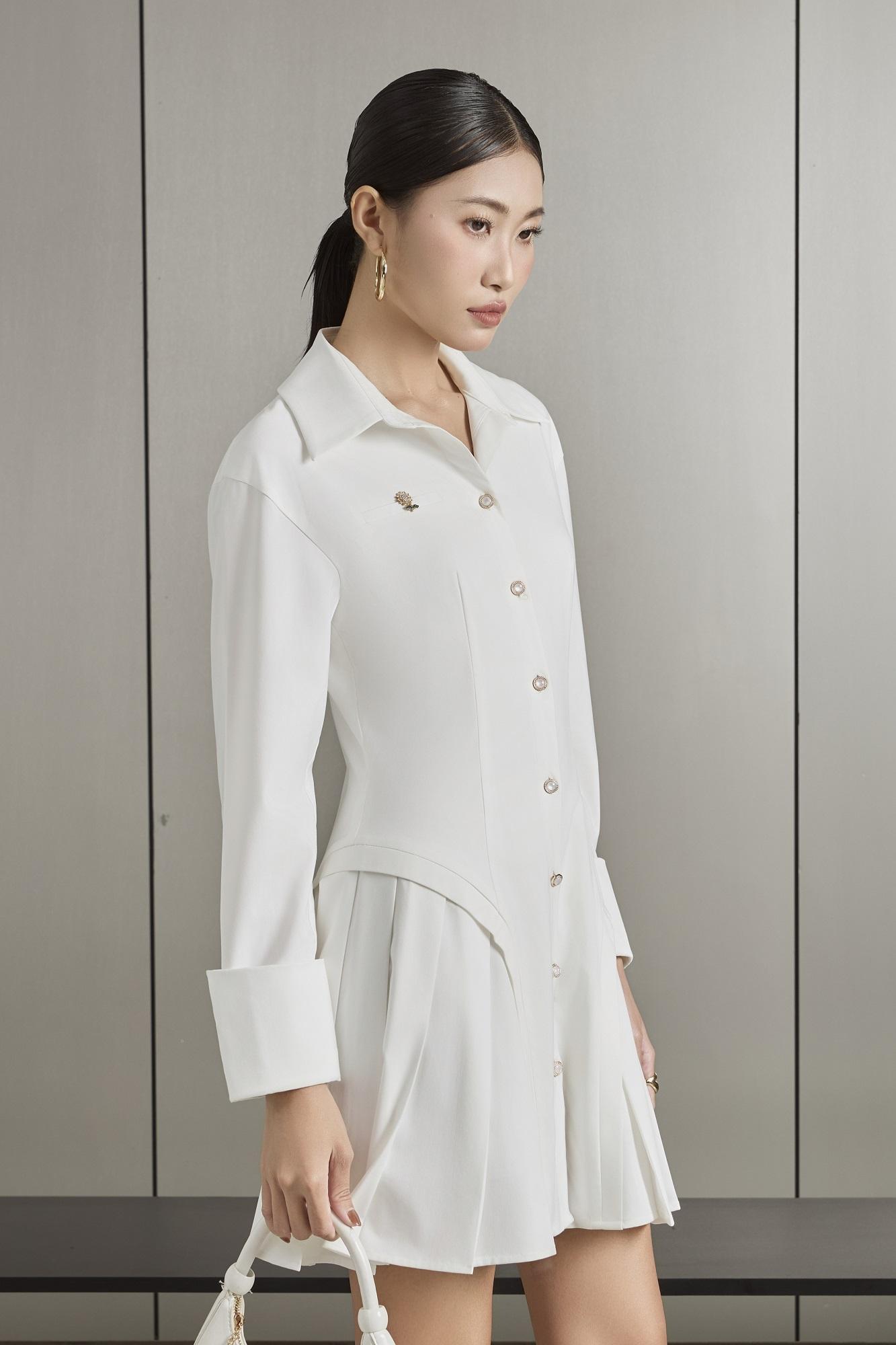 White, White with fine stripes