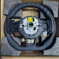 Volant de course à fond plat personnalisé pour Volkswagen Golf MK8 MK6 MK5 MK7 R avec cuir perforé et surpiqûres décoratives rouges
