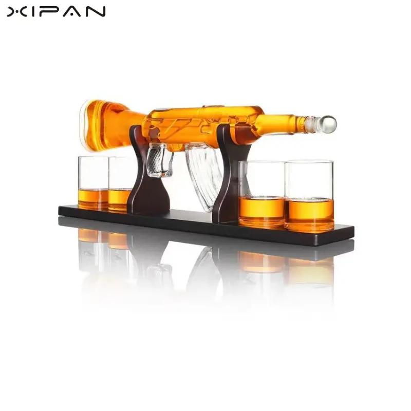 2024 pistol Whiskey AK47 Set Decanter senapan dengan 4 kacamata untuk minuman keras Brandy Vodka anggur pria ayah saudara hadiah 800ml