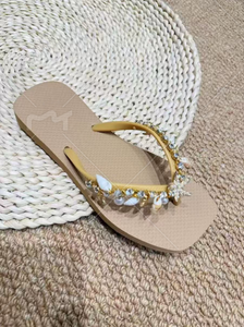 Sandalias Planas de Playa con Pedrería y Diseño de Conchas, Estilo Verano 2026, para Mujer, Modernas y Casuales - Product Image 6