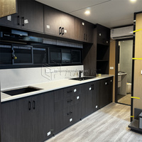 Maison conteneur extensible moderne 40HQ, couleur personnalisée, structure en acier galvanisé, grandes fenêtres, ignifuge, résistant au vent et à l'eau
