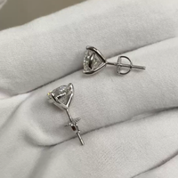 Серьги-солитеры из белого золота 18K/14K с круглыми бриллиантами IGI-сертифицированной огранки, выращенными в лаборатории, на заказ, с креплением на 3 крапанах