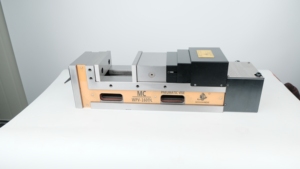 Étau de machine de précision pneumatique-hydraulique WPV-160D MC pour centre d'usinage CNC, <span class=keywords><strong>force</strong></span> de serrage de 6000 kg - Product Image 4