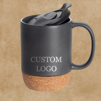 Tasses en céramique réutilisables écologiques personnalisées en gros, noires et blanches, avec fond en liège et couvercle coulissant, compatibles micro-ondes, design minimaliste