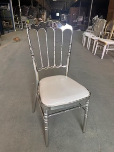 Chaises <span class=keywords><strong>de</strong></span> banquet <span class=keywords><strong>de</strong></span> mariage pour hôtel, dossier <span class=keywords><strong>Napoléon</strong></span>, chaises <span class=keywords><strong>de</strong></span> salle à manger en fer électroplaqué, table et chaises <span class=keywords><strong>de</strong></span> restaurant - Product Image 3