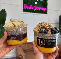 Gobelet en PET de qualité alimentaire recyclable pour smoothies et yaourts à l'açaï, 8 oz et 32 oz, bol en plastique personnalisé imprimé avec couvercles pour jus et café