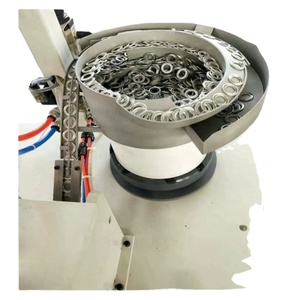 Machine à poinçonner pneumatique pour bâches, toiles et tentures de piscine, et autres applications - Product Image 3