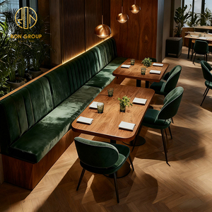 Set di Mobili Moderni e Confortevoli: Divano Quadrato in Velluto Verde, Tavolo e Sedie per Pizzeria, Caffè e Ristorante, Panche e Sedute per Booth - Product Image 4